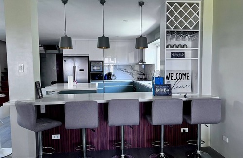 Boljoon House | Charming newly constructed 2 bedroom beach house with AC