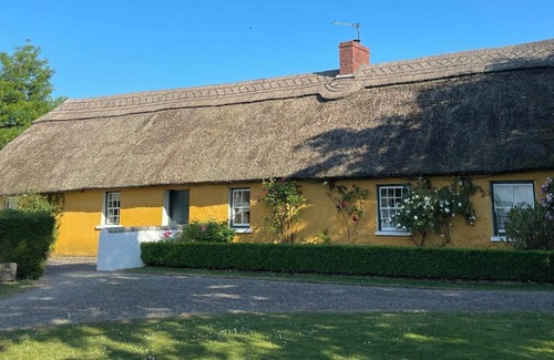 Adare Cottage | Charming Pair of Irish Cottages in enchanting Adare Countryside