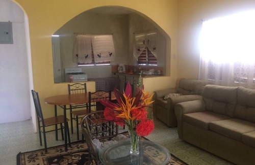 Orange Bay House | Charming, quiet mountain top villa: Experience Jamaica Like a Jamaican