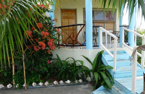 Orange Bay House | Charming, quiet mountain top villa: Experience Jamaica Like a Jamaican