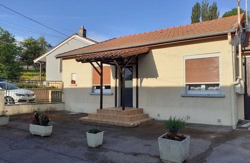 Luneville Cottage | Charming Renovated House with Private Parking, Garden, and Easy Access to Nancy