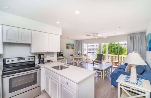 Colliers Bay Apartment | Charming Resort 1-Bedroom Suite with Full Kitchen