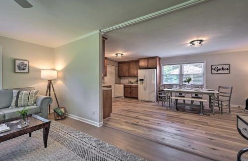 Browns Summit House | Charming Retreat on 5 Acres with Deck and Grill!