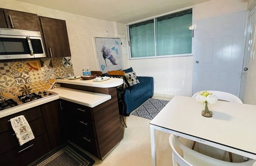 Bucana Apartment | Charming Retreat with Patio Access and Laundry