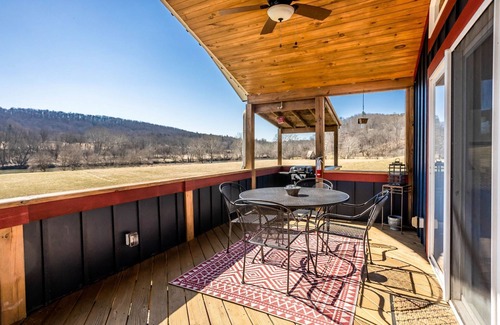 Barren Springs House | Charming riverside with stunning views, cozy interiors, full amenities, and spacious decks.