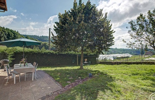 Sevelinges Cottage | Charming Rural Gîte with Terrace, Garden, and Theater Workshops in Sevelinges