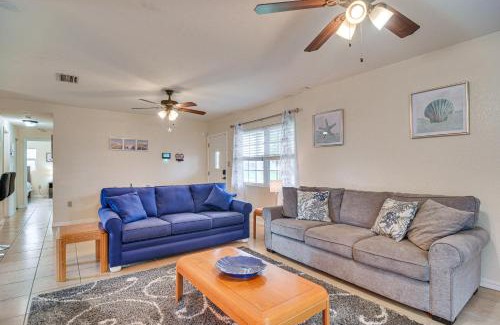Seminole House | Charming Seminole Home with Patio 6 Mi to Beaches!