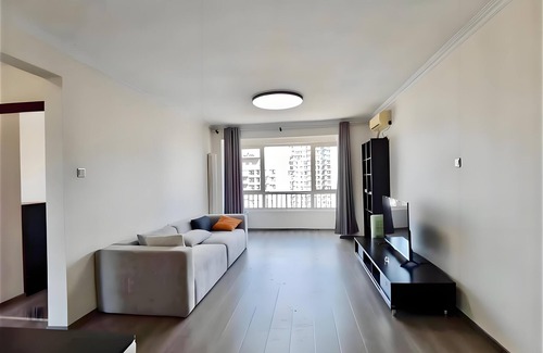 Shuangjing Apartment | Charming shared separate room in 4bedroom Apt in Beijing downtown with AC, WiFi