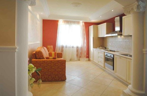 Montelabbate House | Charming solution, swimming pool 10 minutes from the sea