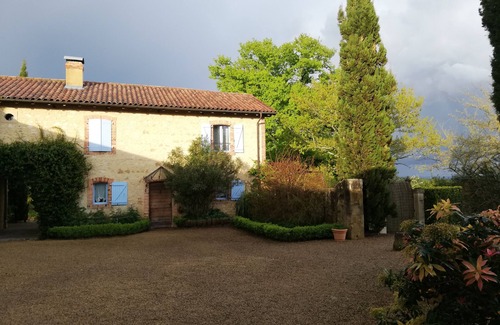 Miramont-Sensacq House | Charming stone gite, south-east of Landes in countryside, peace and relaxation