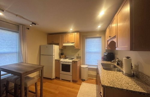 Shelburne Falls Apartment | Charming Studio Apartment – Walk to Downtown Shelburne Falls