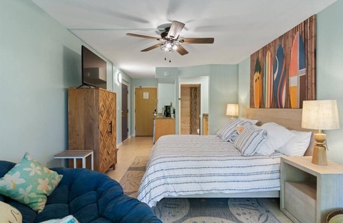 Kihei Resort | Charming Studio at Maui Banyan Resort - Walk to Beach, Pools, AC, Beach Gear