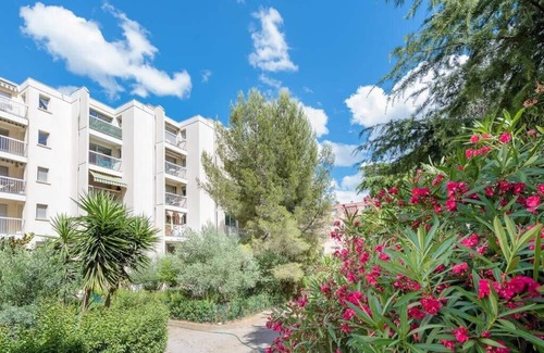 Aiguerelles Apartment | Charming studio close to the train station - Air Rental