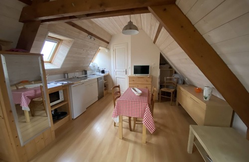 La Roche-Posay Apartment | Charming Studio 70m from the Baths, WiFi, Pets allowed