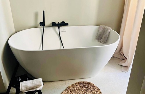 Floriana Apartment | Charming studio with WiFi and AC in enchanting Il-Furjana