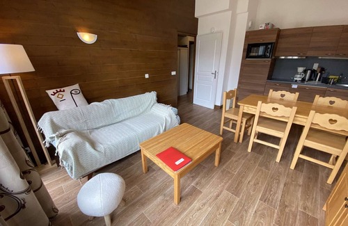 Hauteluce Apartment | Charming T3 with pool and balcony, near slopes