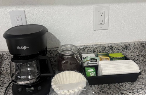 Timber Pines Apartment | Charming tiny home in Spring Hill