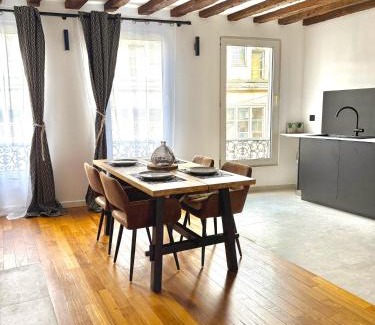 Melun House | Charming Triplex Hypercentre