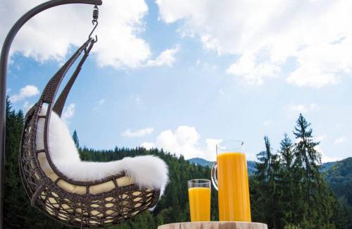 Predeal Villa | Charming Villa in a Private Mountain Resort