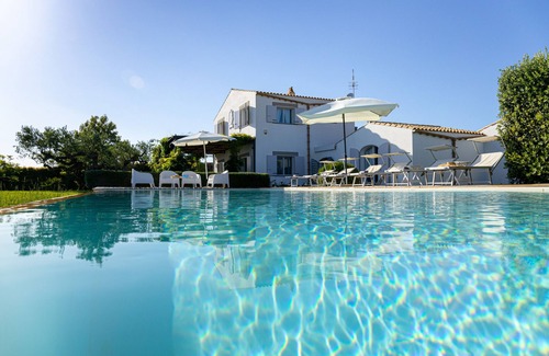 Menfi Villa | Charming Villa with pool