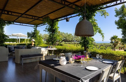 Menfi Villa | Charming Villa with pool