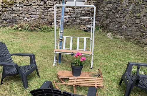 Mayregne House | Charming village school for 10 people