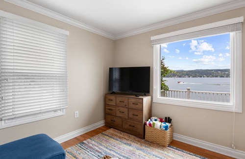 Town of Milo Cottage | Charming Waterfront Cottage on Keuka Lake's East Side