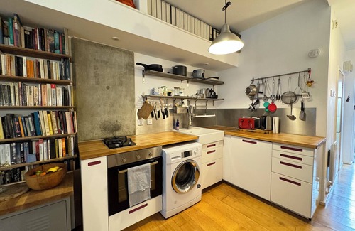 Newham Apartment | Charmingly Trendy 1BD Flat, near Regents Canal