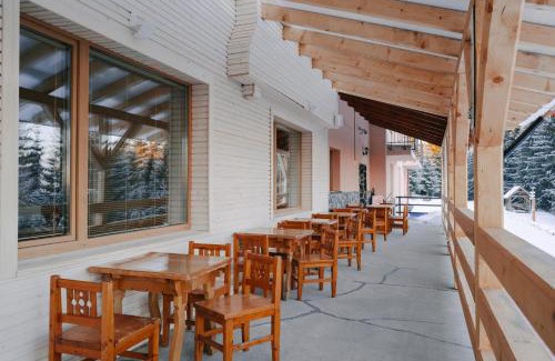 Dolny Kubin Ski Chalet | Chata Kubínska hoľa