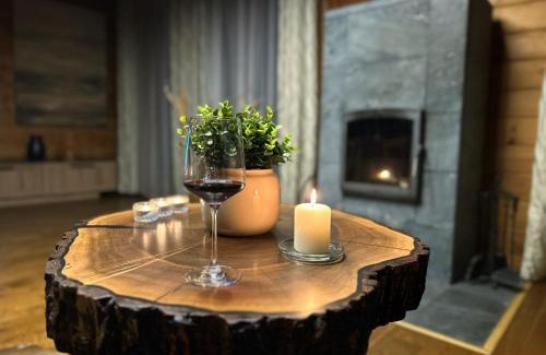 Tatranska Lomnica Ski Chalet | Chata Nikol