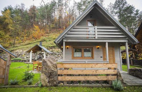 Uhrovske Podhradie Cabin | Chata pod hradom 1