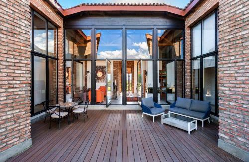 Telavi Hotel | Chateau Artwine