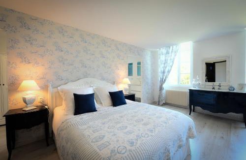 Ance Feas House | Chateau de Heaas