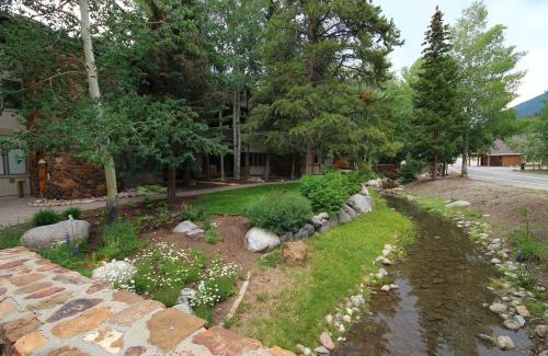 Mountain House House | Chateaux DuMont 2725 by SummitCove Lodging