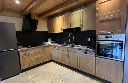 Chatel Apartment | Châtel: Apartment for 5 - Terrace and Parking