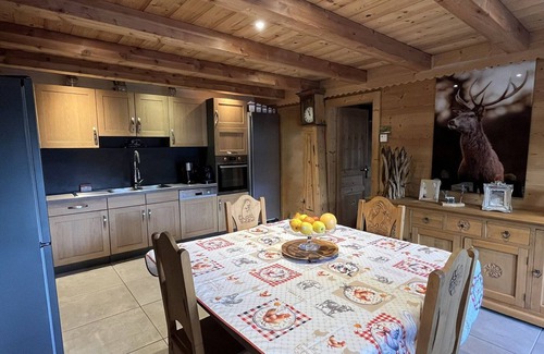 Chatel Apartment | Châtel: Apartment for 5 - Terrace and Parking