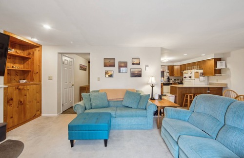 North Creek House | Chatiemac 42F - Quiet & Cozy 3-Bedroom Retreat 3 Townhouse