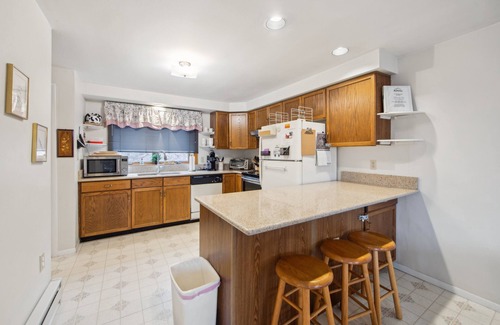 North Creek House | Chatiemac 42F - Quiet & Cozy 3-Bedroom Retreat 3 Townhouse