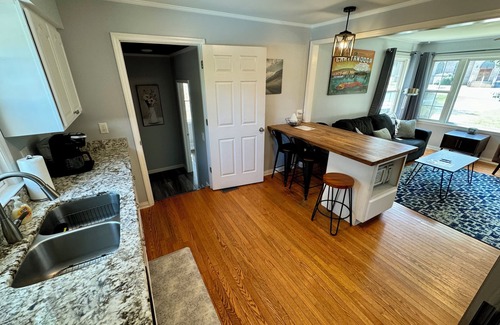 Chattanooga Valley House | Chatt Vistas Oasis-3bdrm-5m to TN-Pool-Deck-BBQ-FirePit