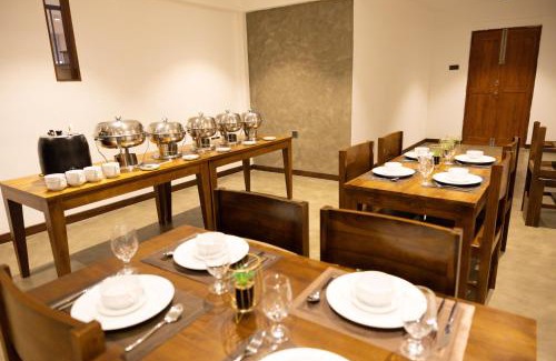 Lindula Hotel | Chaza Oddington