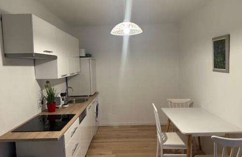 Parndorf Apartment | Cheap Outlet Center Apartment with Pool