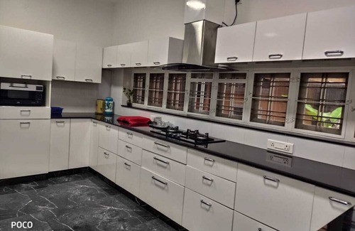 Thrippunithura House | Cheerful 4 Bedroom Villa with Ensuite and Parking