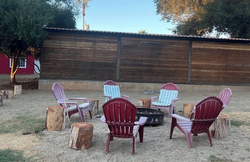 Valley Center Cottage | Cheerful Peaceful 4 BR Country Cottage Farmhouse