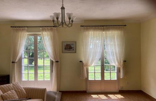 Plonevez-du-Faou House | Cheerful two bedroom house PLONEVEZ du Faou