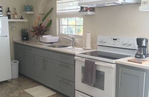 Inch Marlowe Apartment | 'Cheez Don Bread' is a Beach Front Accommodation in Long Beach Barbados.