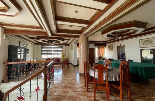 Vintar House | Chelsiefaye GuestHouse