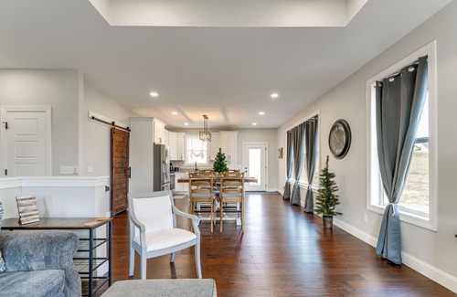Morristown House | Cherokee Lake Retreat w/Views in Morristown!