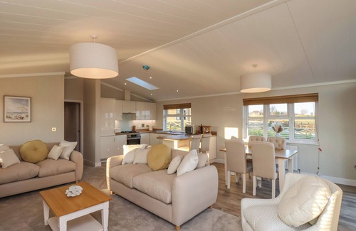 Briggswath Cottage | CHERRY BLOSSOM LODGE, pet friendly, with a garden in Whitby