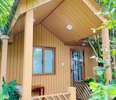 Buon Ma Thuot Bed & Breakfast | Cherry homestay phòng đôi lớn