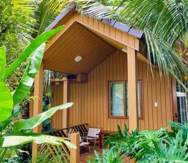 Buon Ma Thuot Bed & Breakfast | Cherry homestay phòng đôi lớn